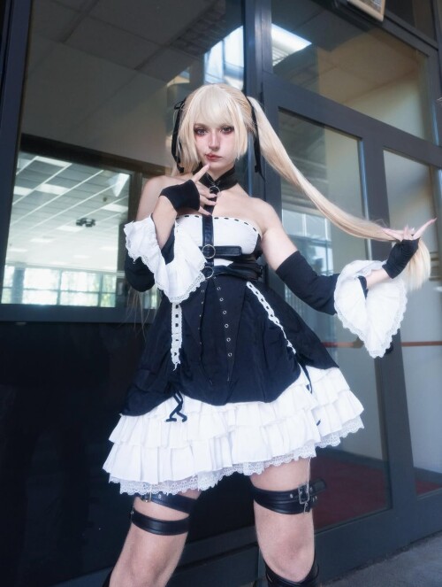 1000048102793f98cd45c3a400