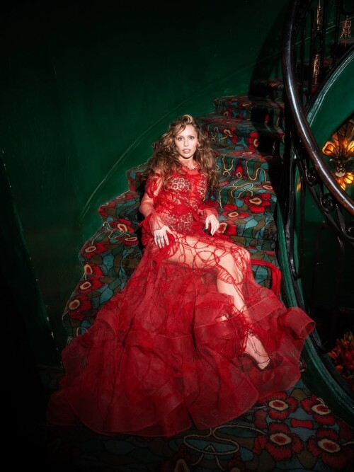 1000048406a8db4be81c2596a2