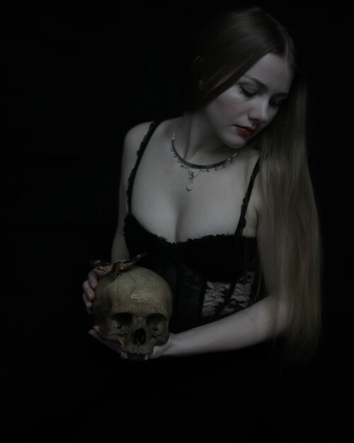 10000484345d84c5c9dd0a4c43