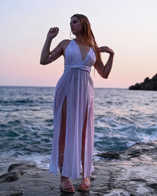 1000048618485dbc984fd5ff67