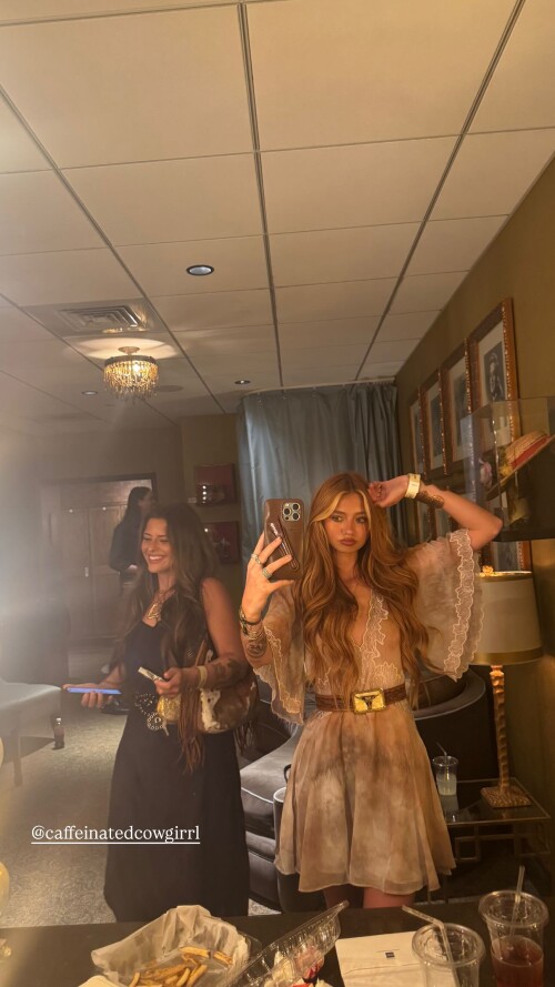 10000486238ab36cd4d7485d33