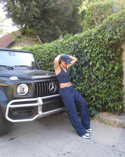 10000486864fadb97fabbdd45a