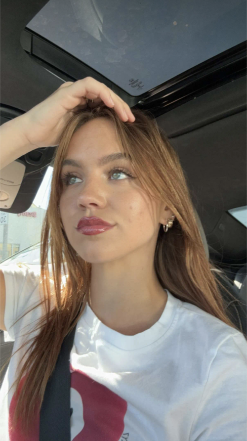 1000049006feaf7d34b7a90c29