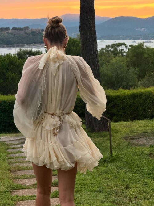 1000049301c445a9cccfb8f8a3