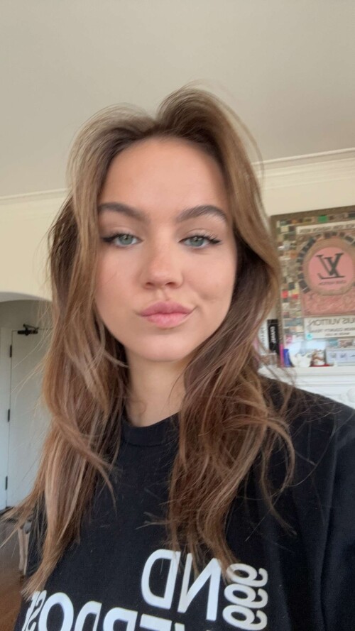 1000049444d569122a1d75f93e