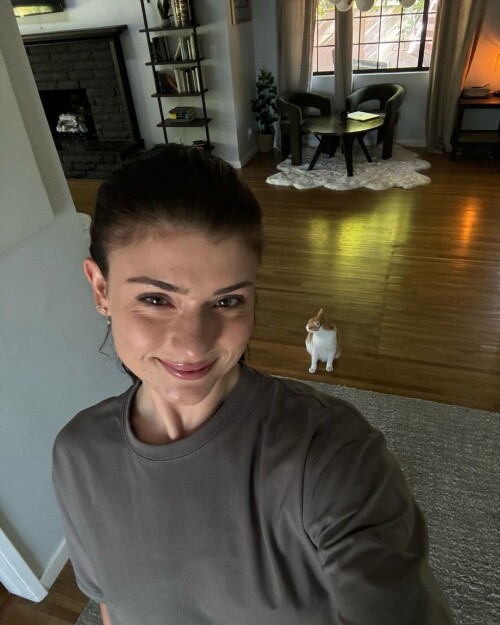 1000049570e363749201235632