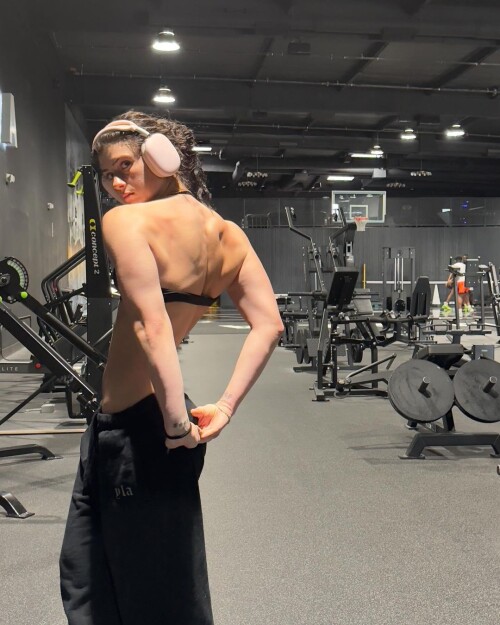 1000049572566030b9e6e4fc63