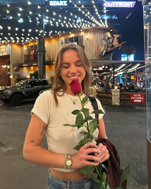 1000049629e8e2ab03a6d5866c