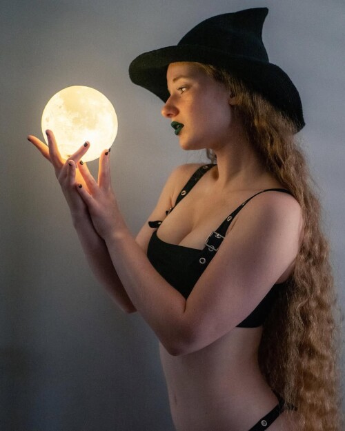 10000498930ffbe496151aae00