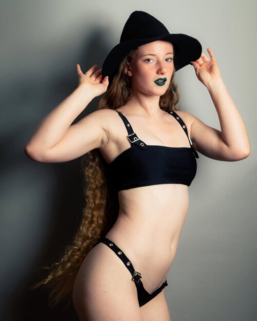 10000498952d311acafb947252