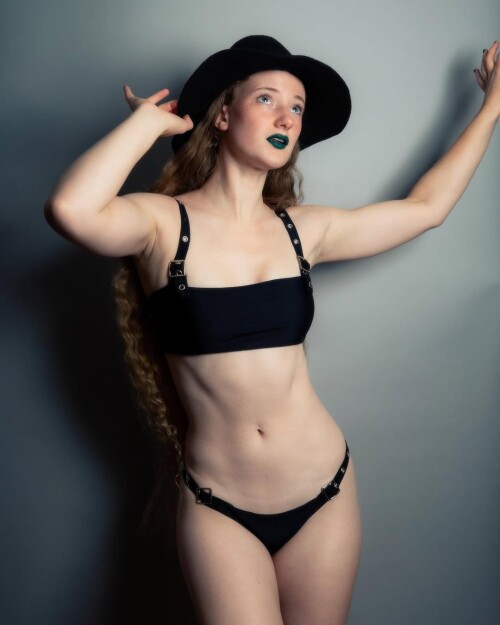 100004989659d5b4f4567d2720