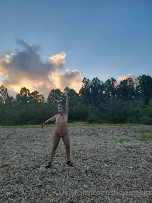 10000500808e295e48e1069689