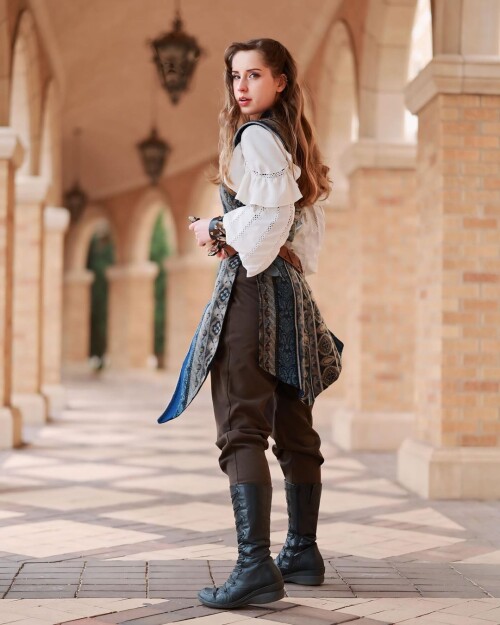 10000501580180d8e8b495f255