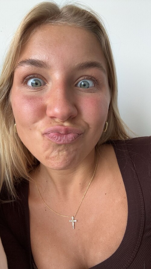 1000050443743ad31b1e824241