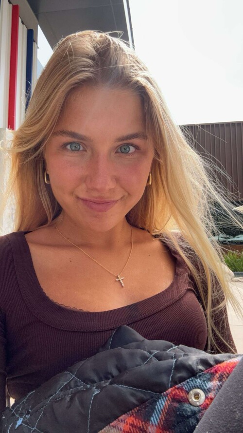 10000504475baf974da3280de5