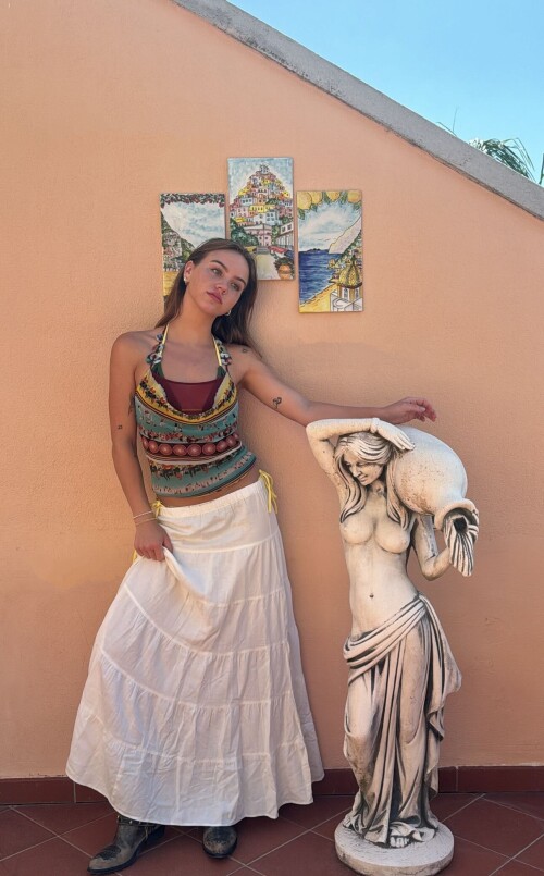 1000050599439106809e34f2d4