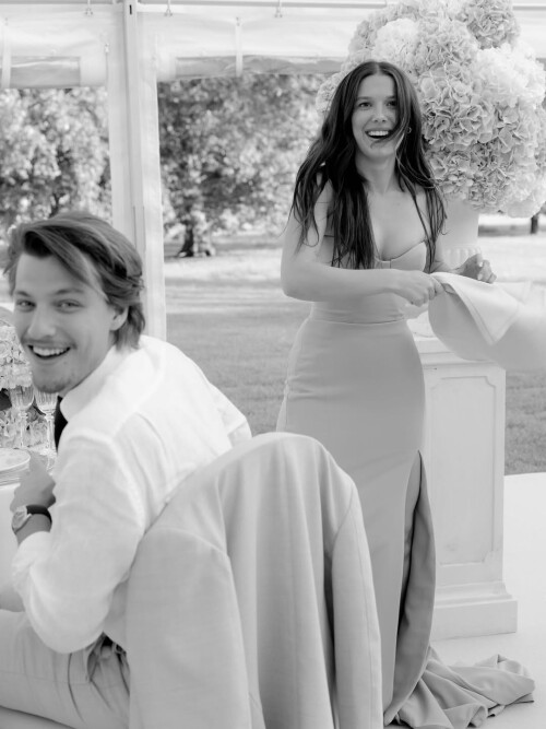 1000050726df47efdcb8697693