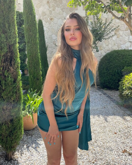 1000050794c628c0f249ef1a04