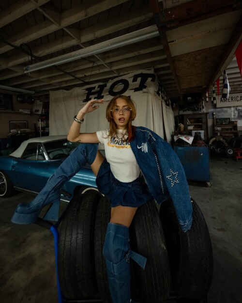 1000050933a714a707b40c2a73