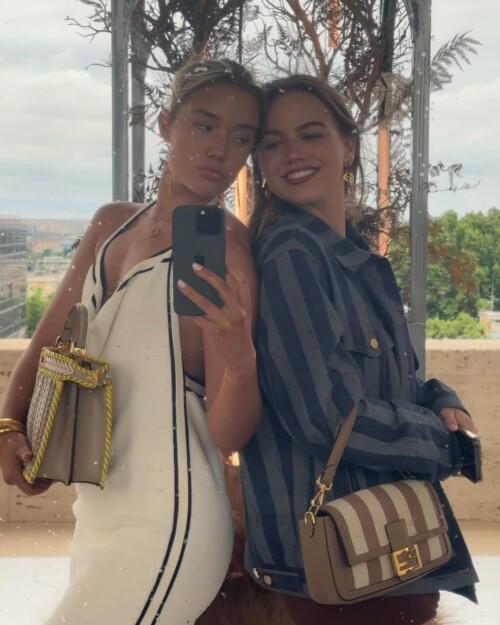 1000050961d40c58b11708422e