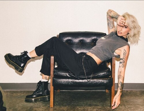 10000510387d40f2a6b021e572