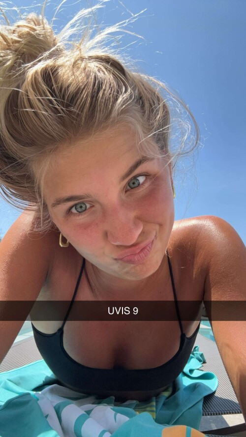 10000515669d975a83cc0422ab