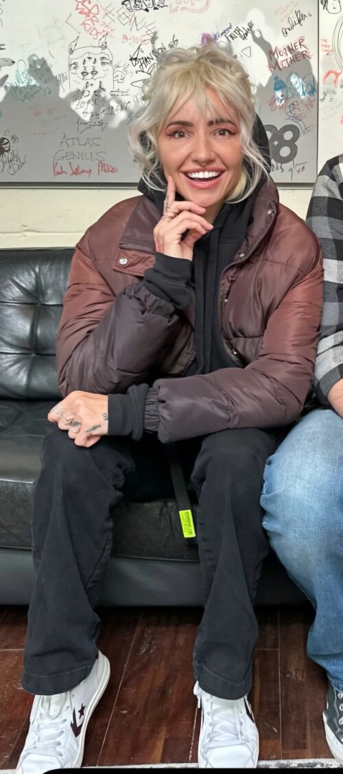 1000052004dc93327b212dec83