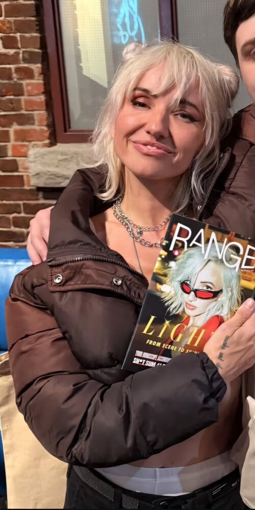 1000052138d4a1c48d9e3d6b13