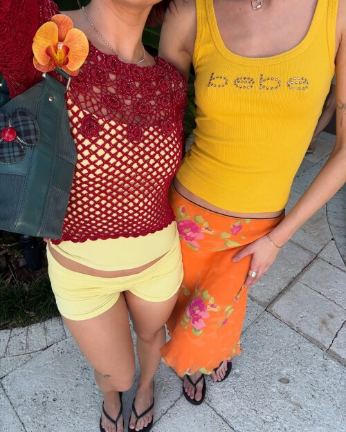 100005217232809c89b87d44bc