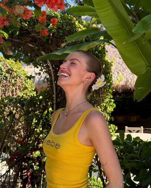 10000521768c837e14594ec7eb