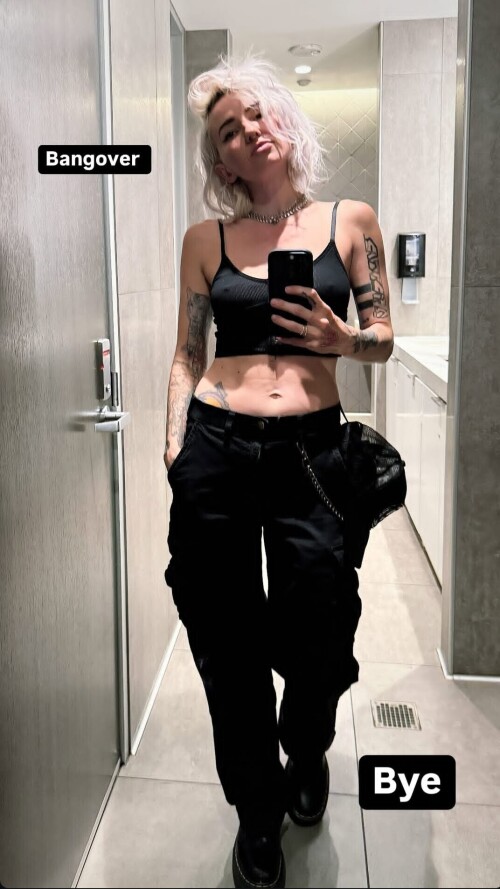 100005246539a6b275e079d078