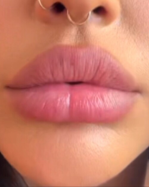 1000052687c54bb0632e9fca8e