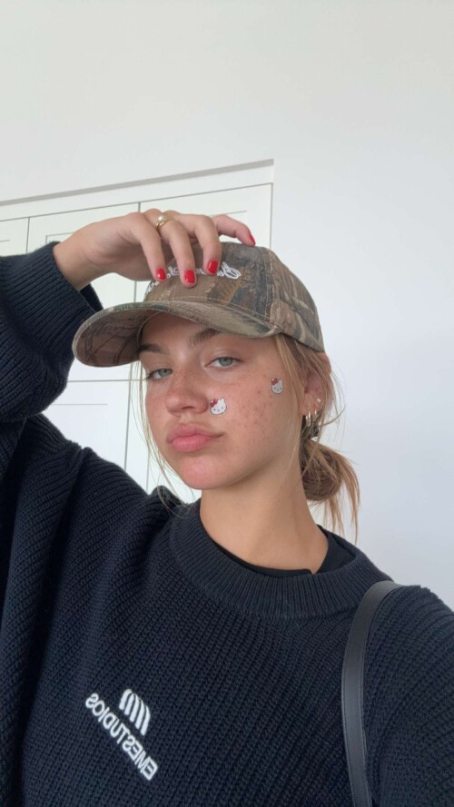 10000527028d79d571db6aabff