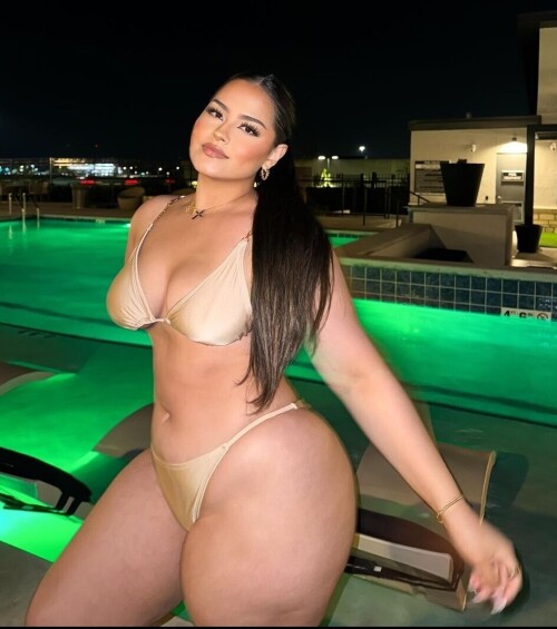 1000053230a2398c5559caadac