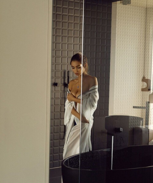 1000054881525a77880ca4611f