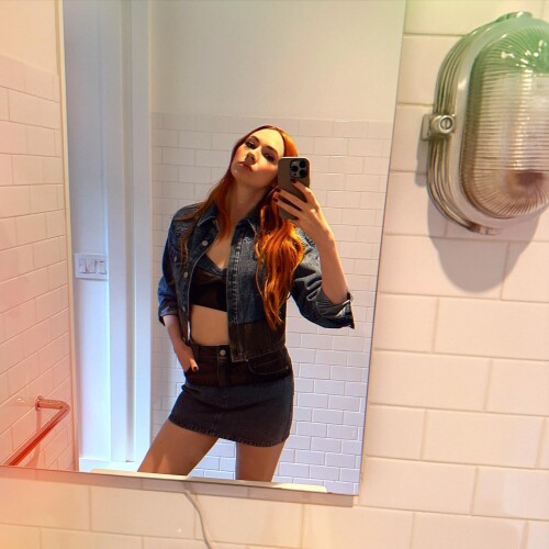 10000559258cb8b1c1c2a1135c