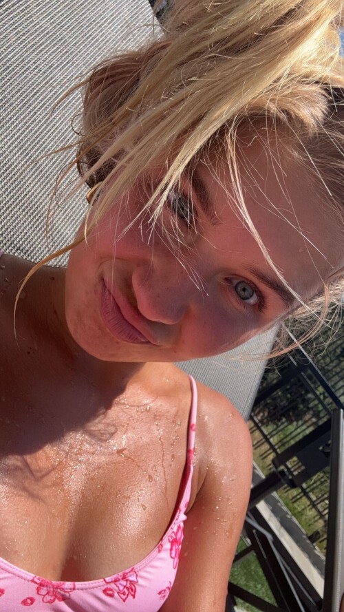 1000055979cb5d2948a7670a82