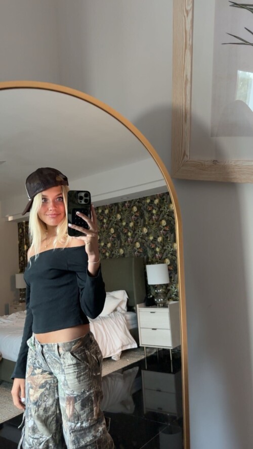 10000559936483eb6821534376