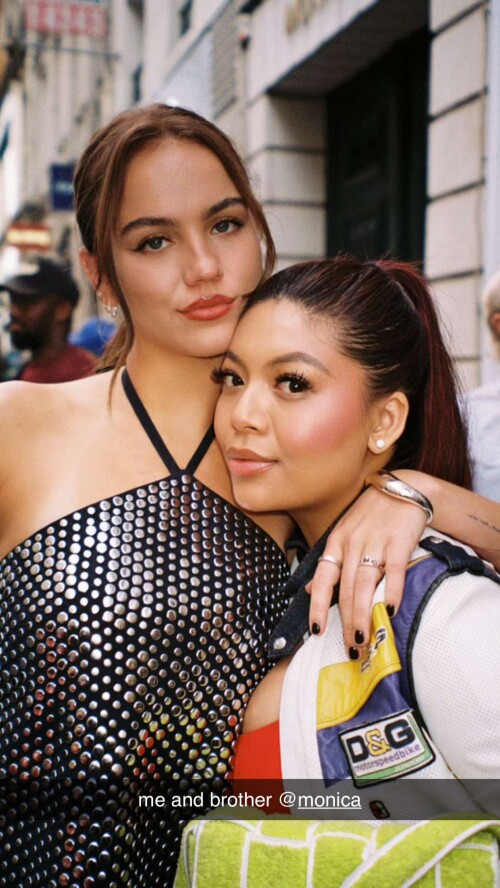 1000056024af3e4f2b5d88ffdc