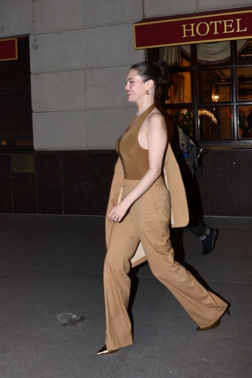 1000056638b07cb1dc1c3316d6