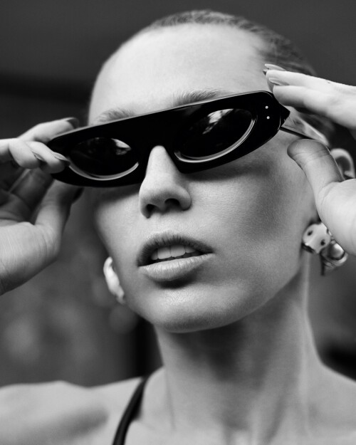 1000056857f70030de6ab1b033