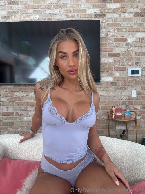 10000571181a492789eb349cb2