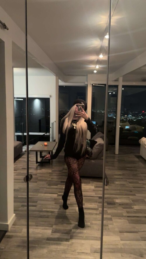 10000575495cba89751932c2a2