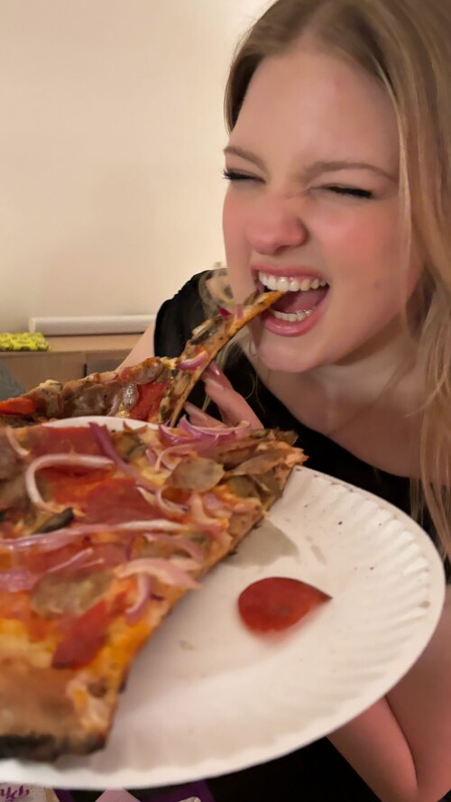 1000057694f872148d12a2c1d0