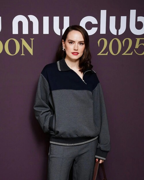 1000058179b530ea83edf4ed73