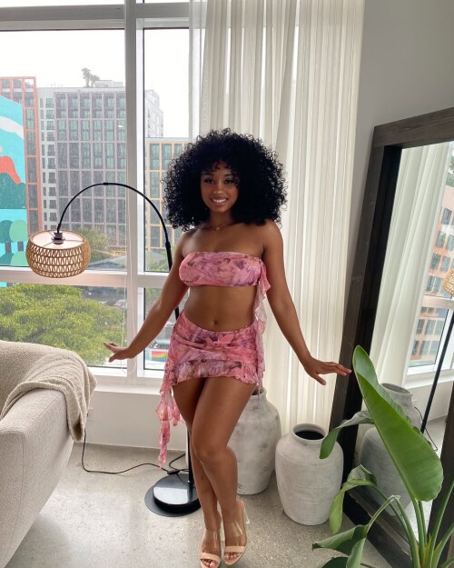 1000058779fea14d8822e3ccda