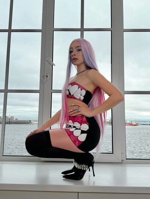 1000058930f3b4e6d1ba974861