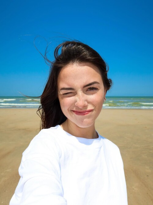 1000060306aea22462ce389d59