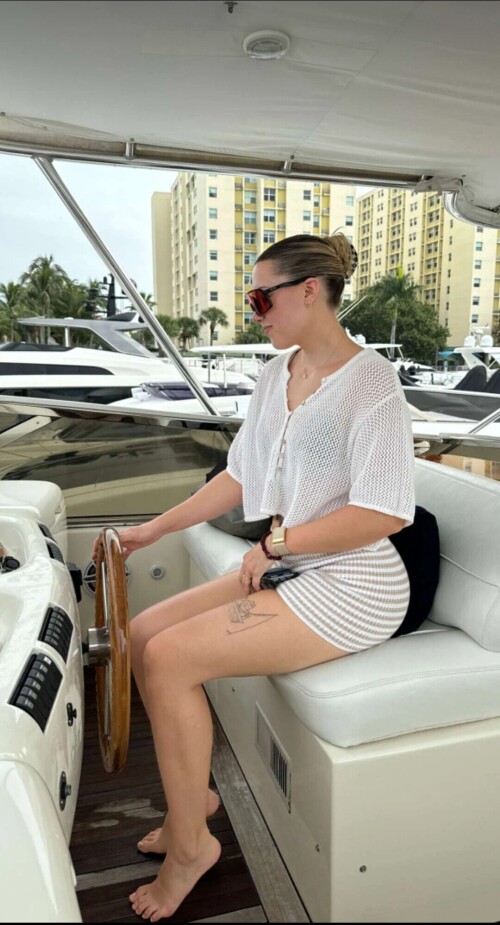 1000060844fbb970000b53f374