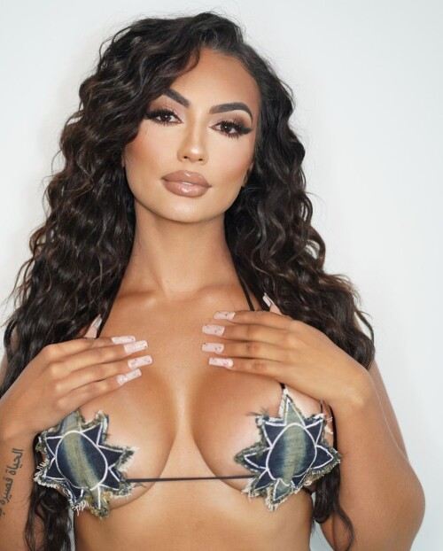 10000625267311c0de61b80734